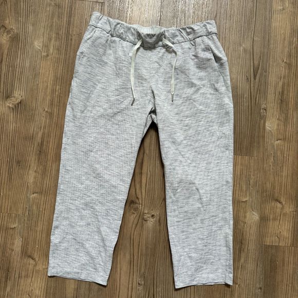 Lululemon On The Fly Crop 23" Women's Size 10 Wee Space Gray‎ - Picture 1 of 8